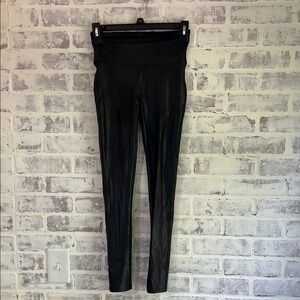 Spanx Women’s Faux Leather Leggings Shimmer Small Petite 25” Inseam EUC